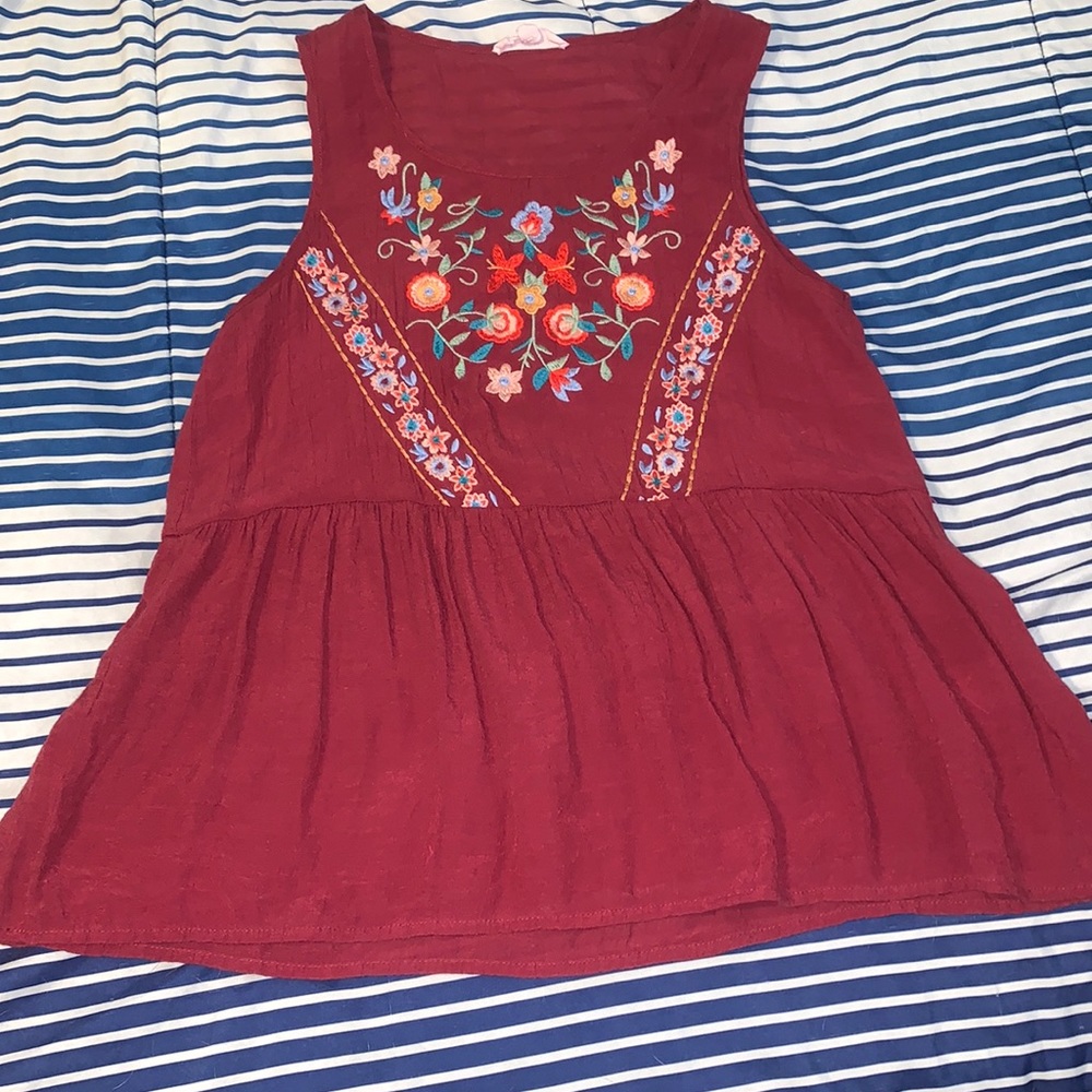 Floral embroidered tank top